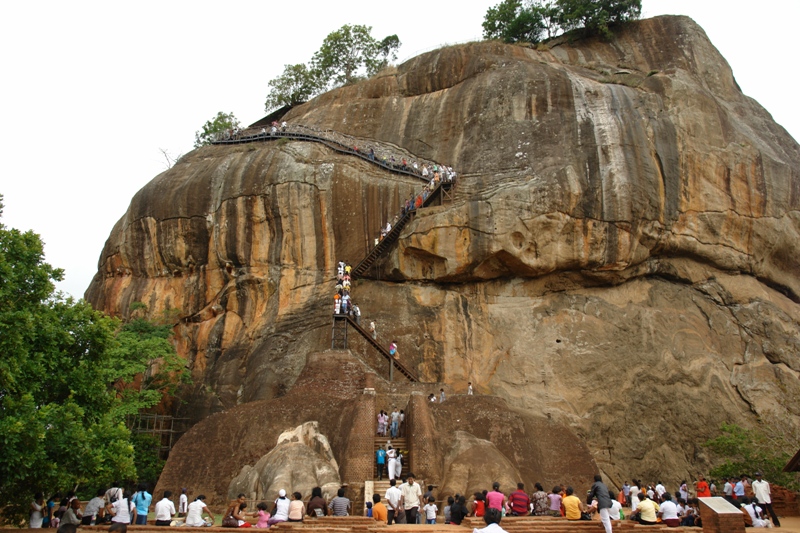   ,    , - (Sigiriya 5 A.D. There used to be sculpture of lion, Sri-Lanka)
